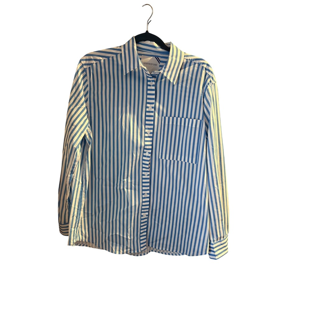 Addison Bay Assembly Button Up
Shirt size Medium Blue Stripe
